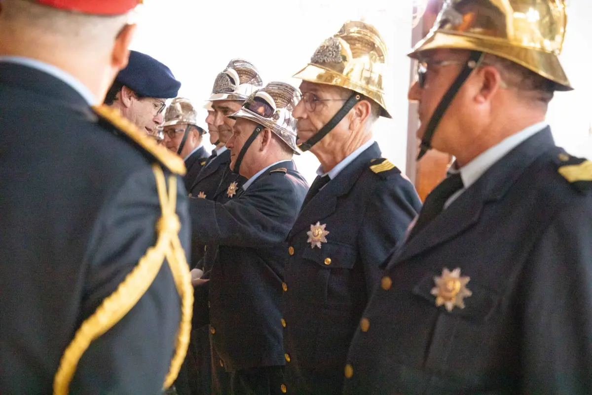 Bombeiros de Arrifana recebem Crachá de Ouro em dia de aniversário