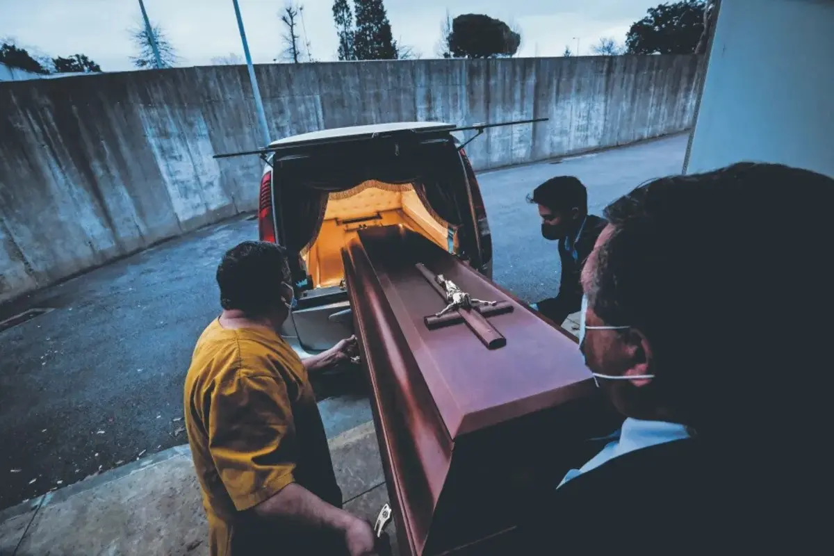 Imagem de contexto do artigo Faixa etária dos 45 aos 64 anos com excesso de óbitos de 30%