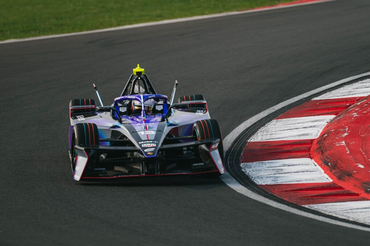 Piloto luso terminou em terceiro