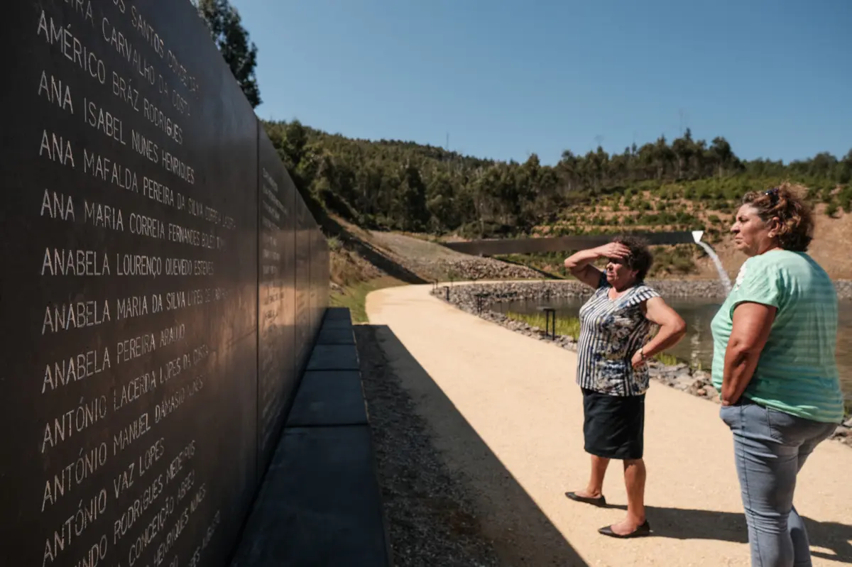 Monumento de homenagem às vítimas