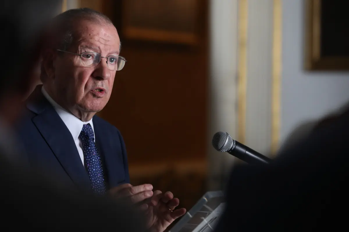 Ireneu Barreto anunciou que vai manter o Governo Regional (PSD/CDS-PP) em funções