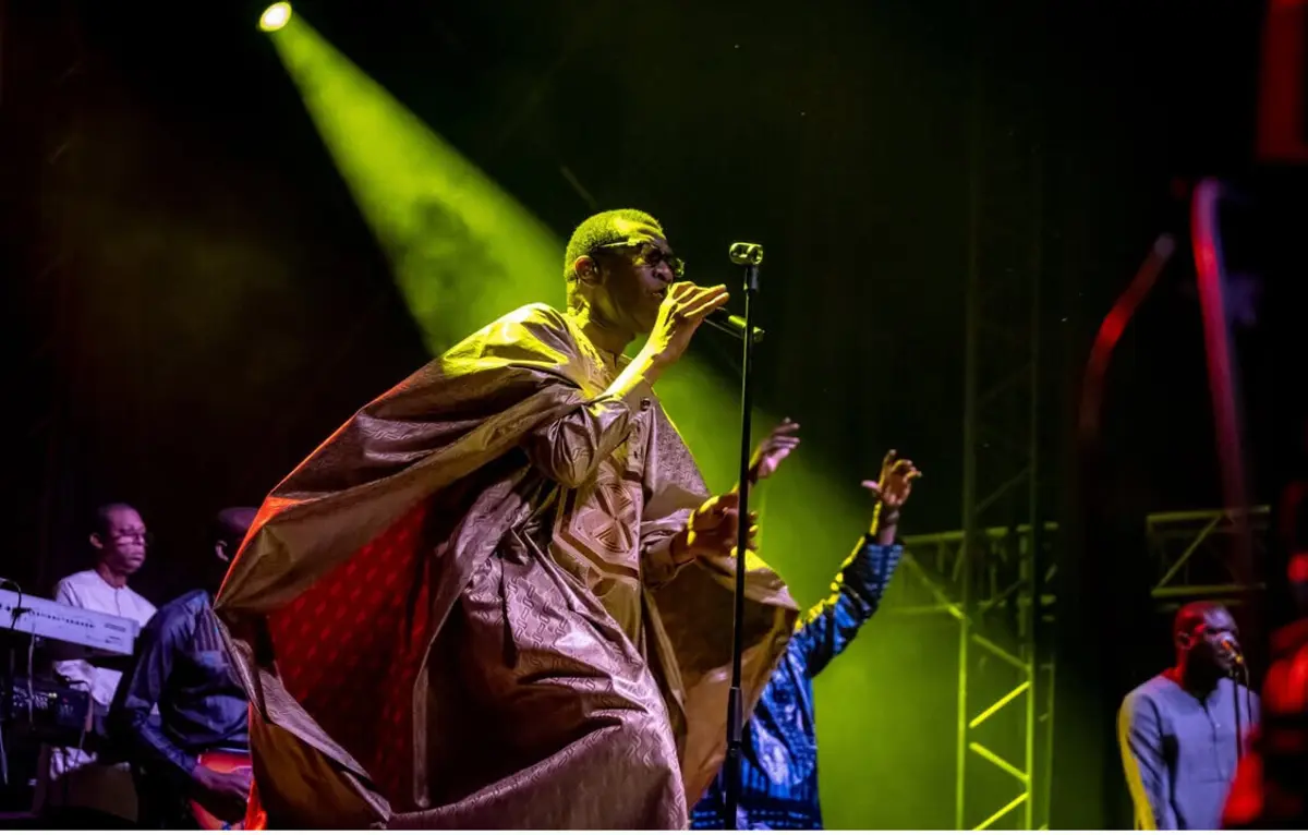 Youssou N'Dour atraiu multidão ao Castelo de Sines