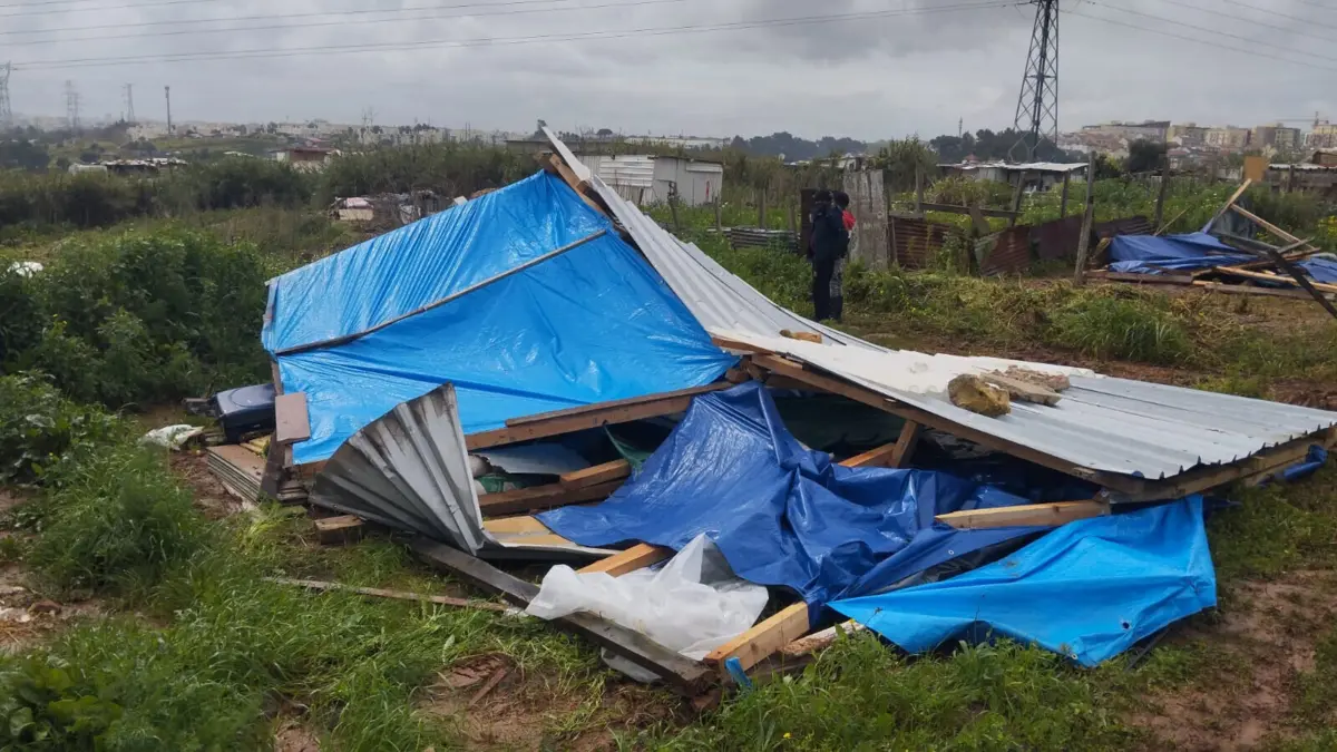 Demolições no bairro do Talude Militar originam polémica