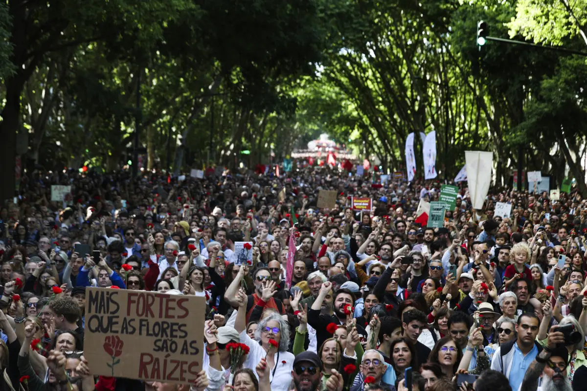Este ano, o tradicional desfile trouxe um mar de gente até ao centro lisboeta