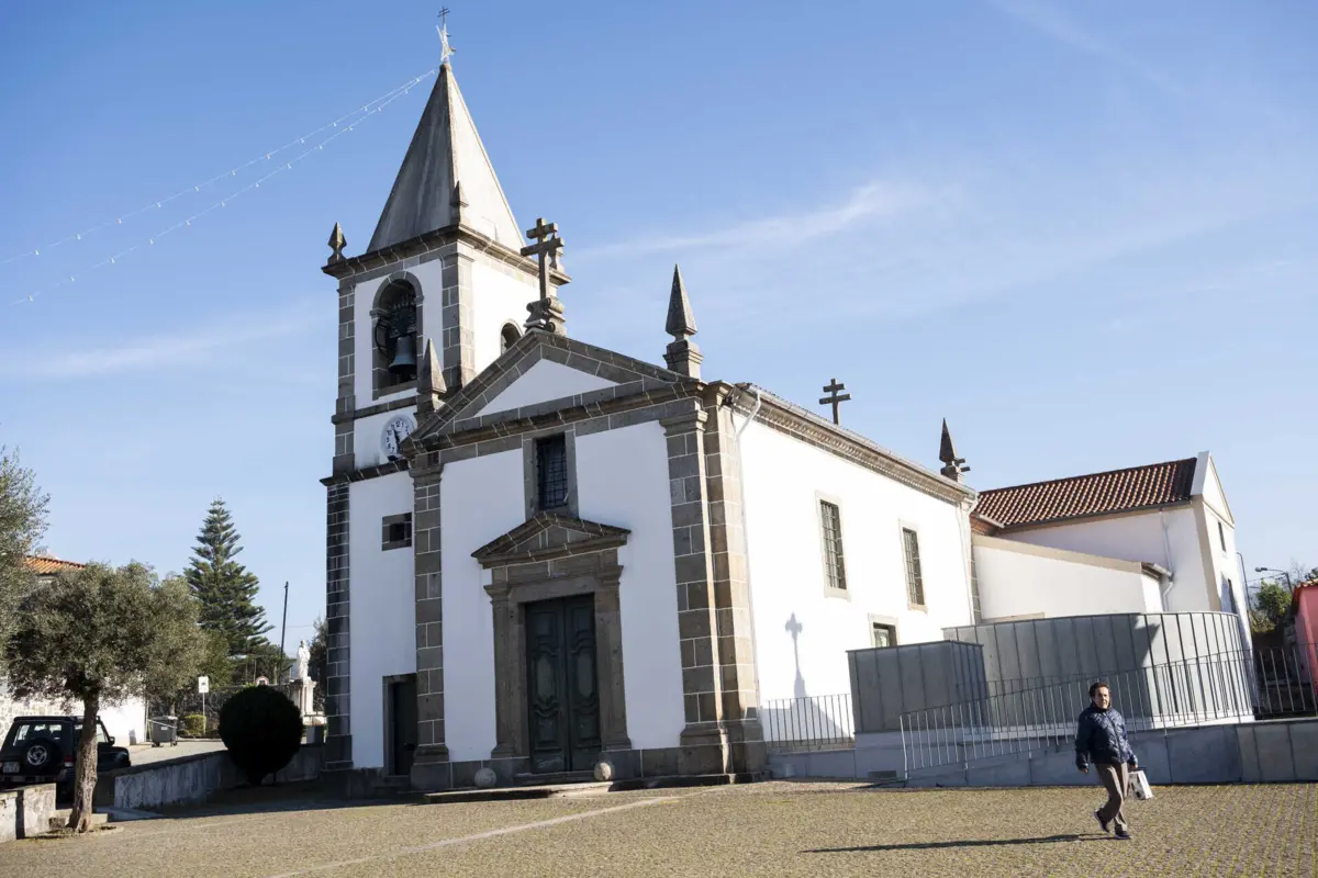 Dume “reza” para voltar a ser freguesia