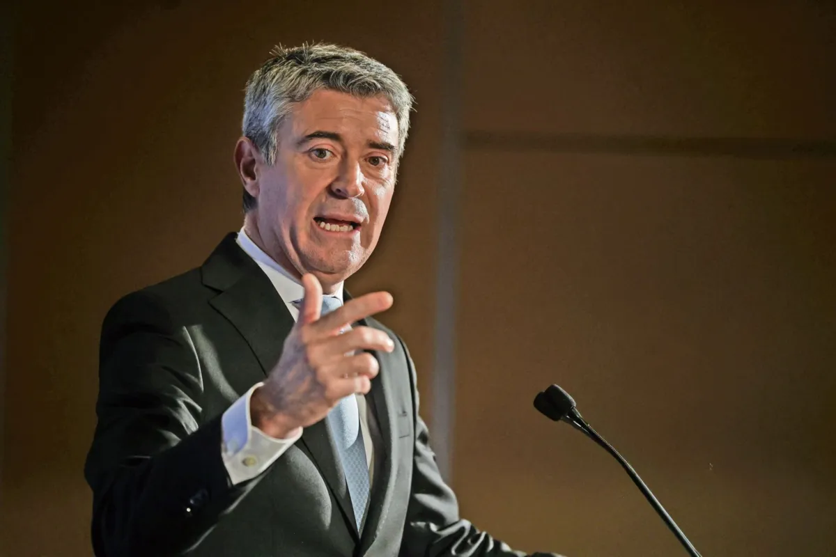 O secretário-geral do PS, José Luís Carneiro