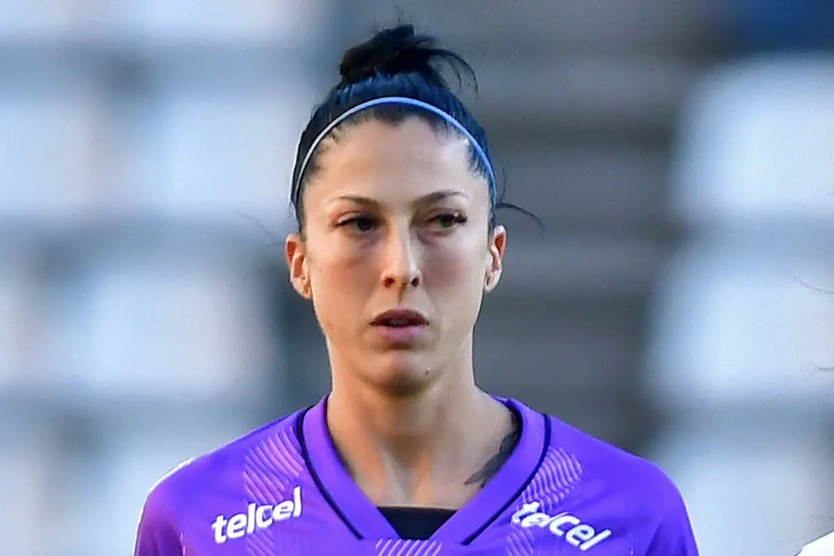 Jenni Hermoso ao lado das colegas da seleção espanhola