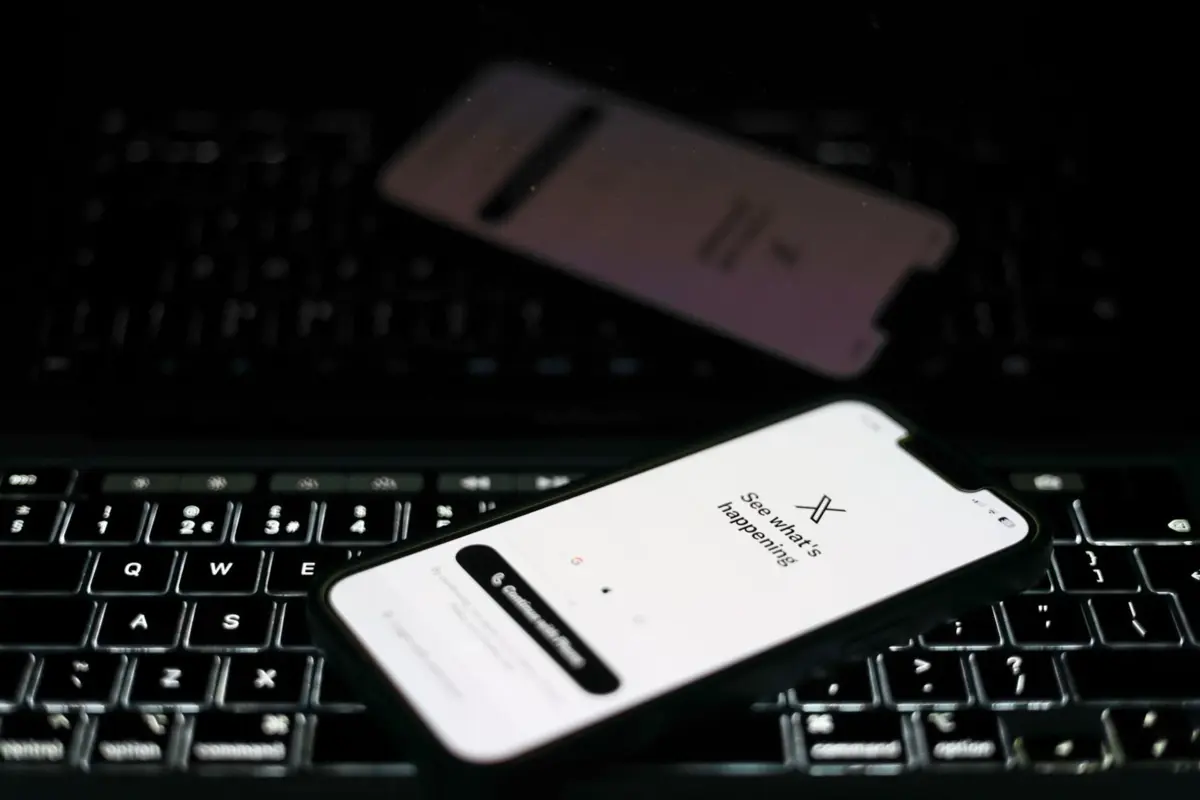 Elon Musk, proprietário da plataforma X, foi convocado para um depoimento voluntário