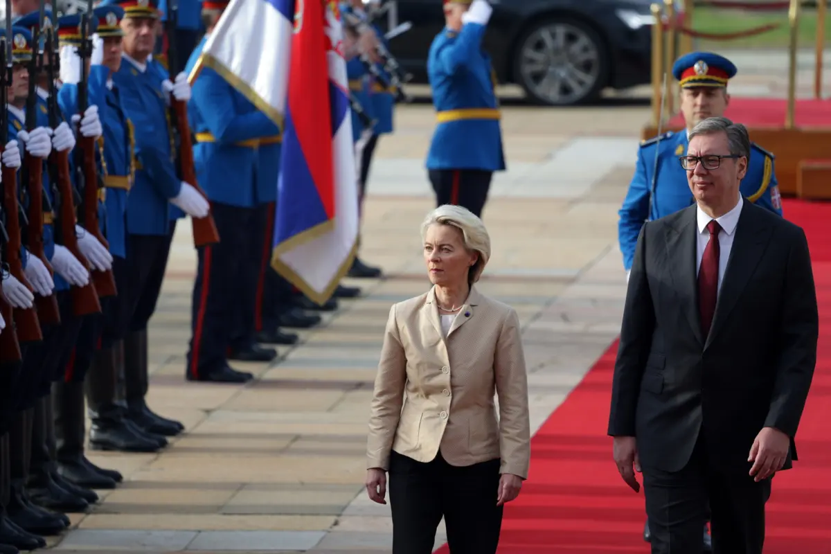Ursula von der Leyen está em Belgrado
