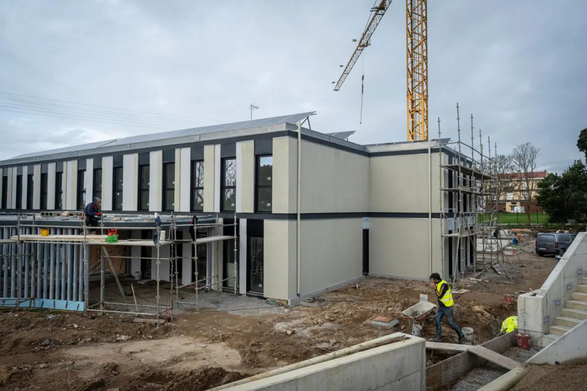 Empreitada representa investimento de quatro milhões de euros e ficará pronta em março