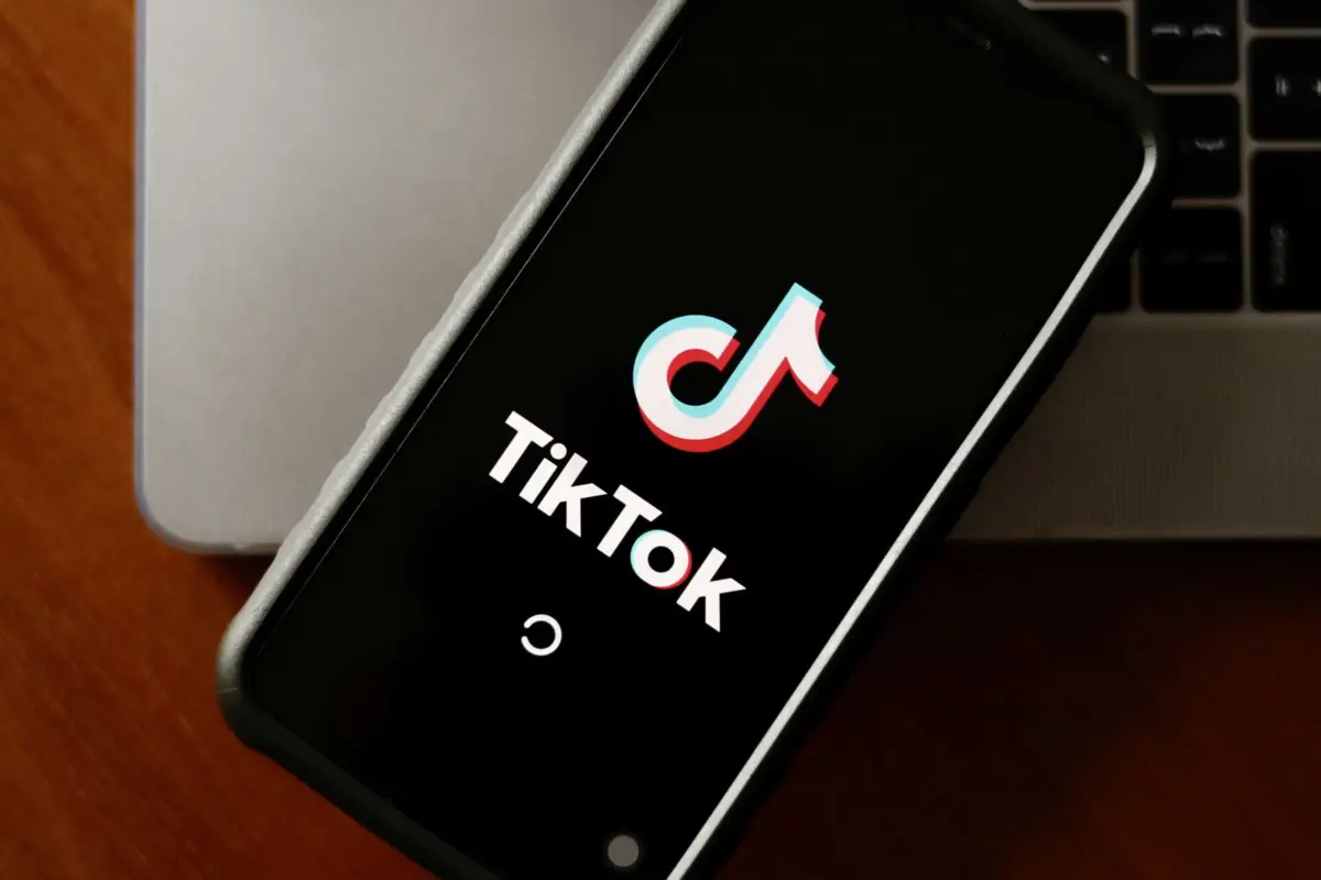 Pai não gostava dos vídeos que a filha publicava no TikTok
