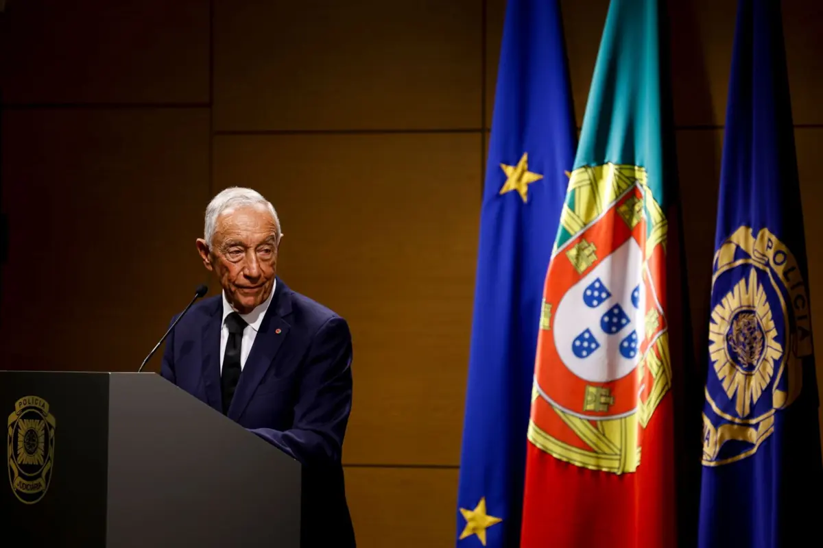 Marcelo Rebelo de Sousa tem oito dias após a receção dos decretos para pedir a apreciação preventiva da constitucionalidade de qualquer norma