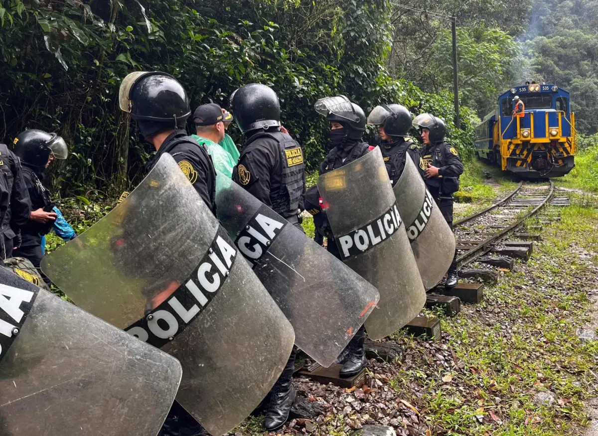 Protesto acabou em confrontos com a polícia