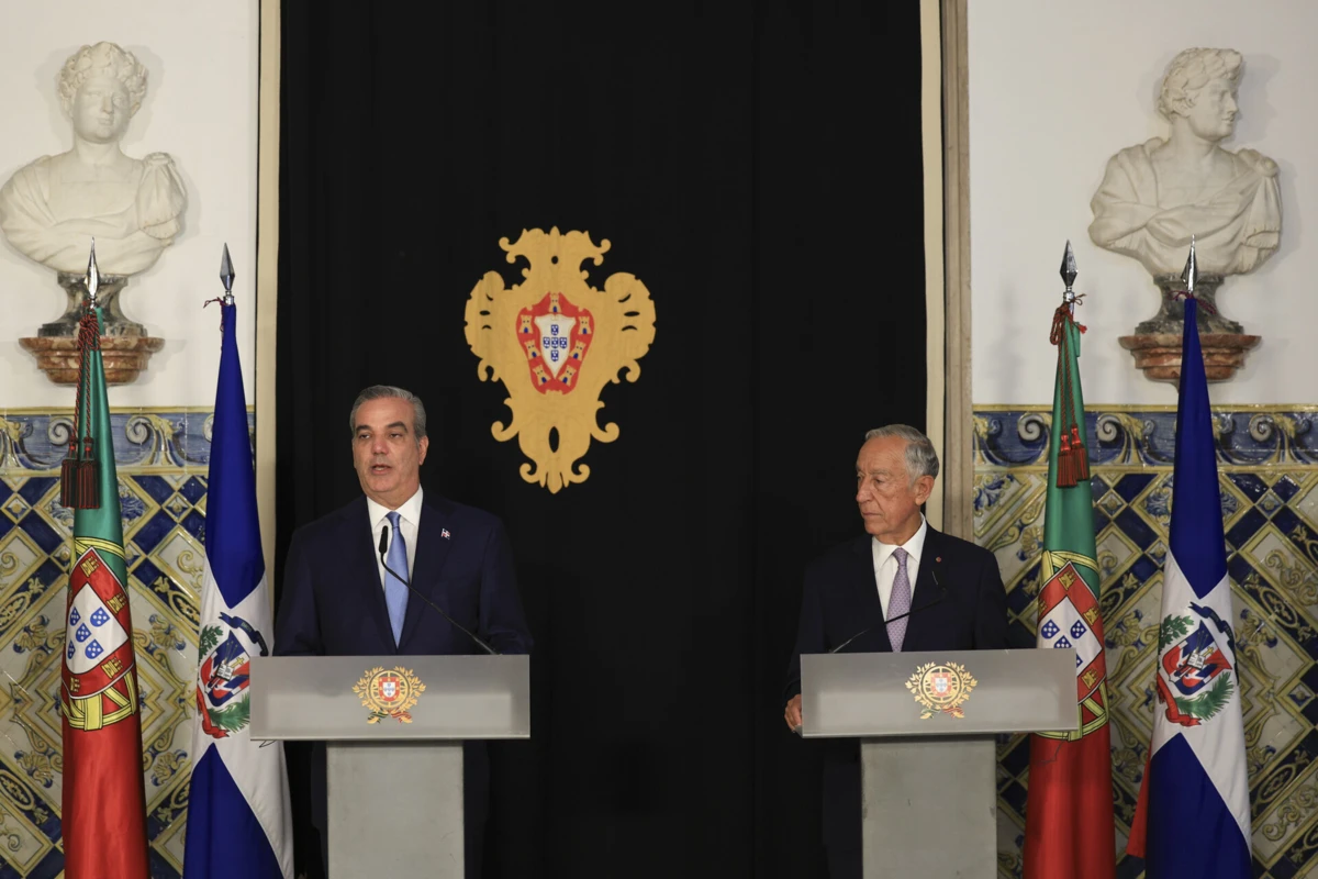O presidente Marcelo Rebelo de Sousa com o seu homólogo da República Dominicana Luis Abinader