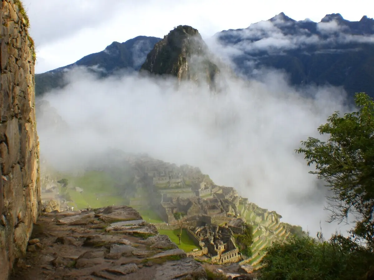 Autoridades trabalham para proibir o ato de lançar cinzas humanas