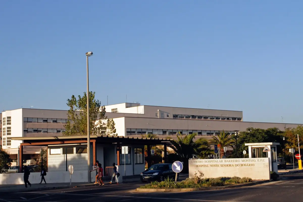 O Hospital Nossa Senhora do Rosário (Barreiro) tem como área de influência direta os concelhos de Barreiro, Moita, Montijo e Alcochete, todos no distrito de Setúbal