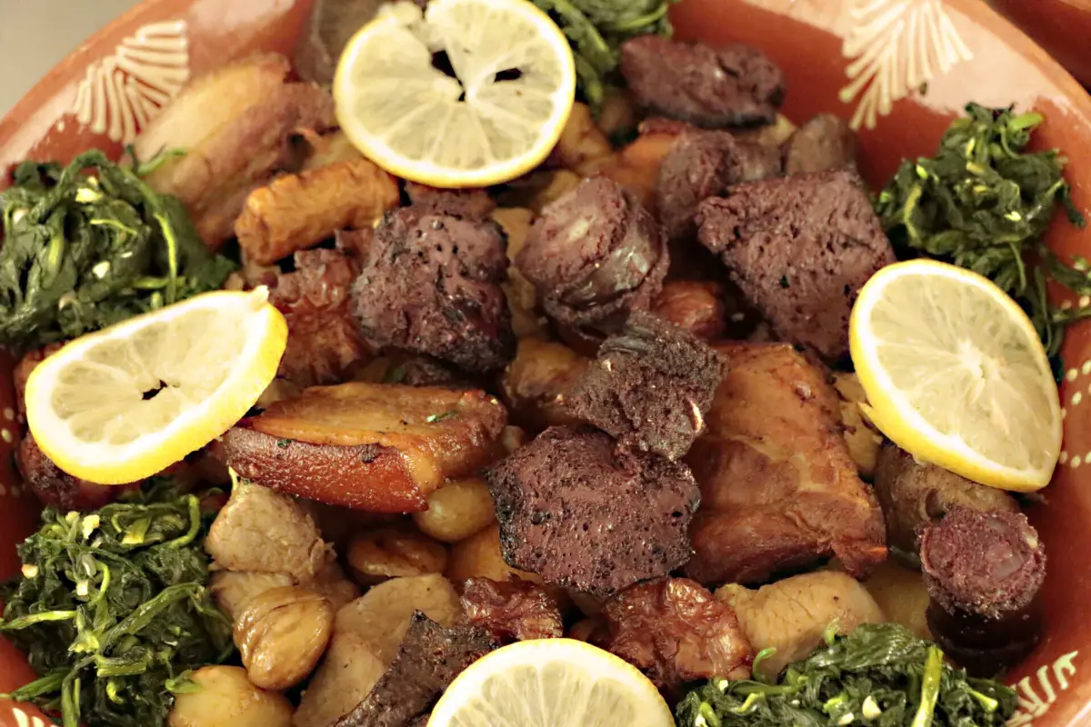 As portas das festas estarão abertas de sexta-feira a domingo