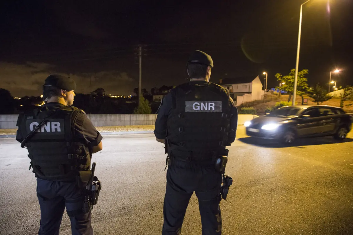 A GNR foi enviada para o local para prestar assistência e isolar a área