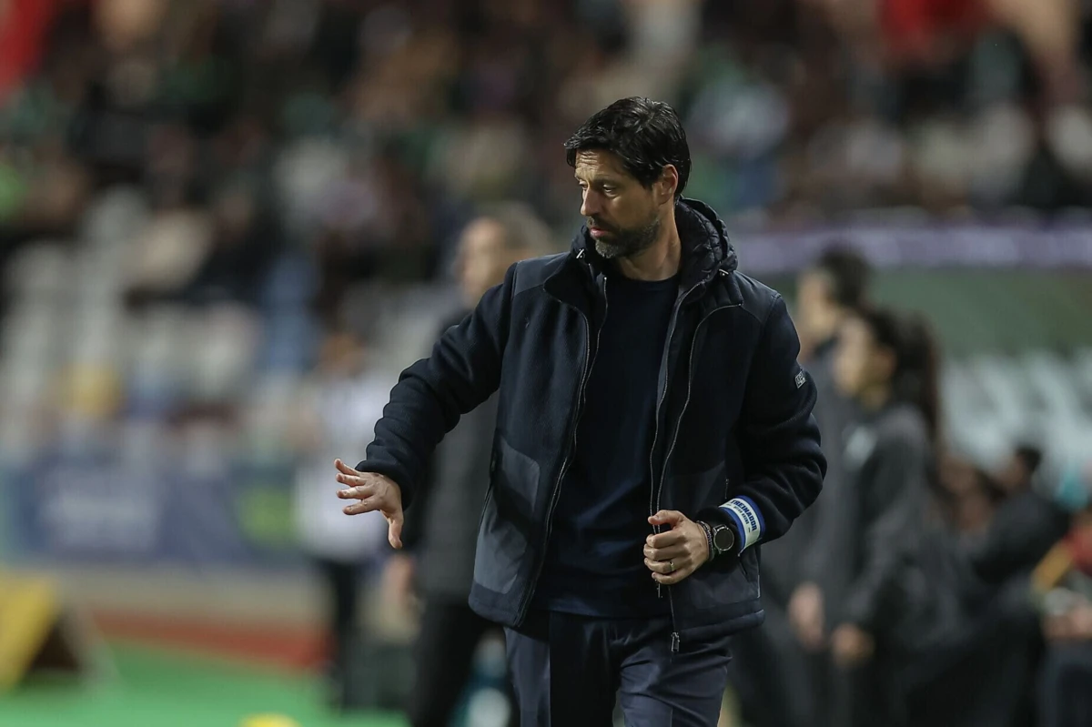 Vítor Bruno é ex-treinador do F. C. Porto