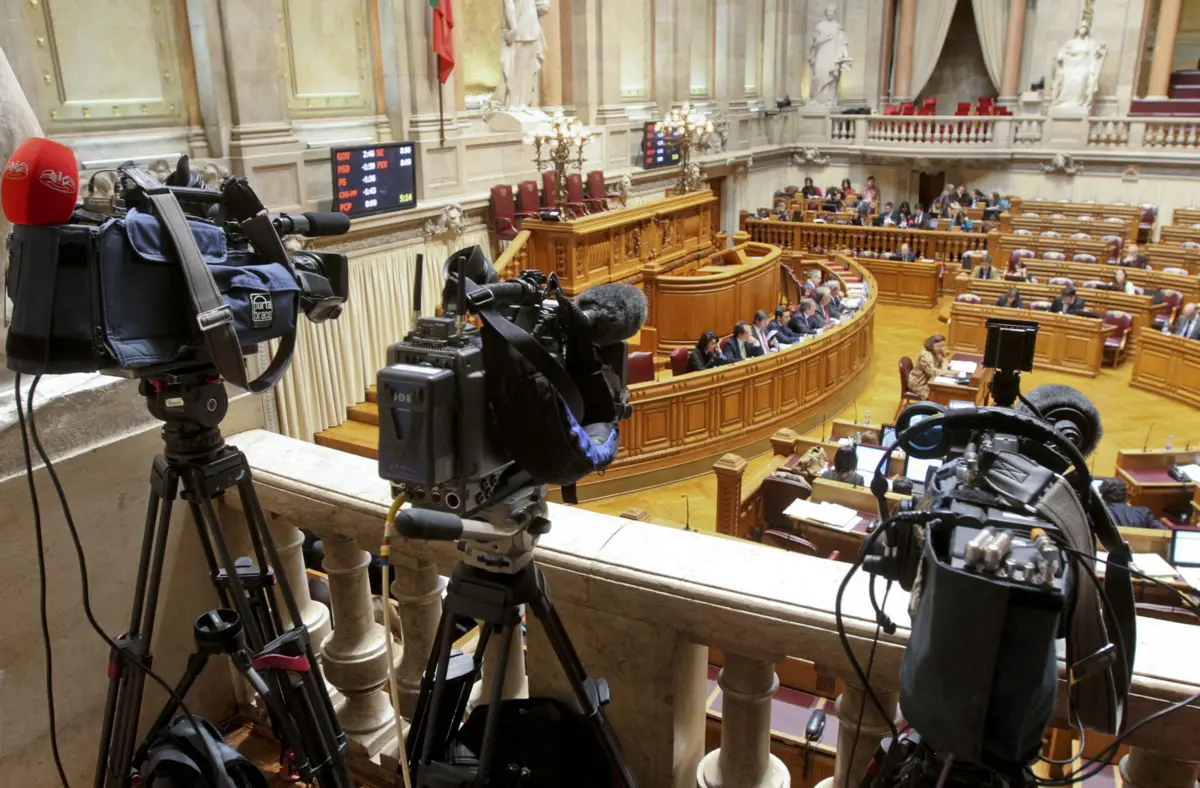 Imagem de contexto do artigo Socialistas e AD tentam dar um “banho de ética” com listas de candidatos