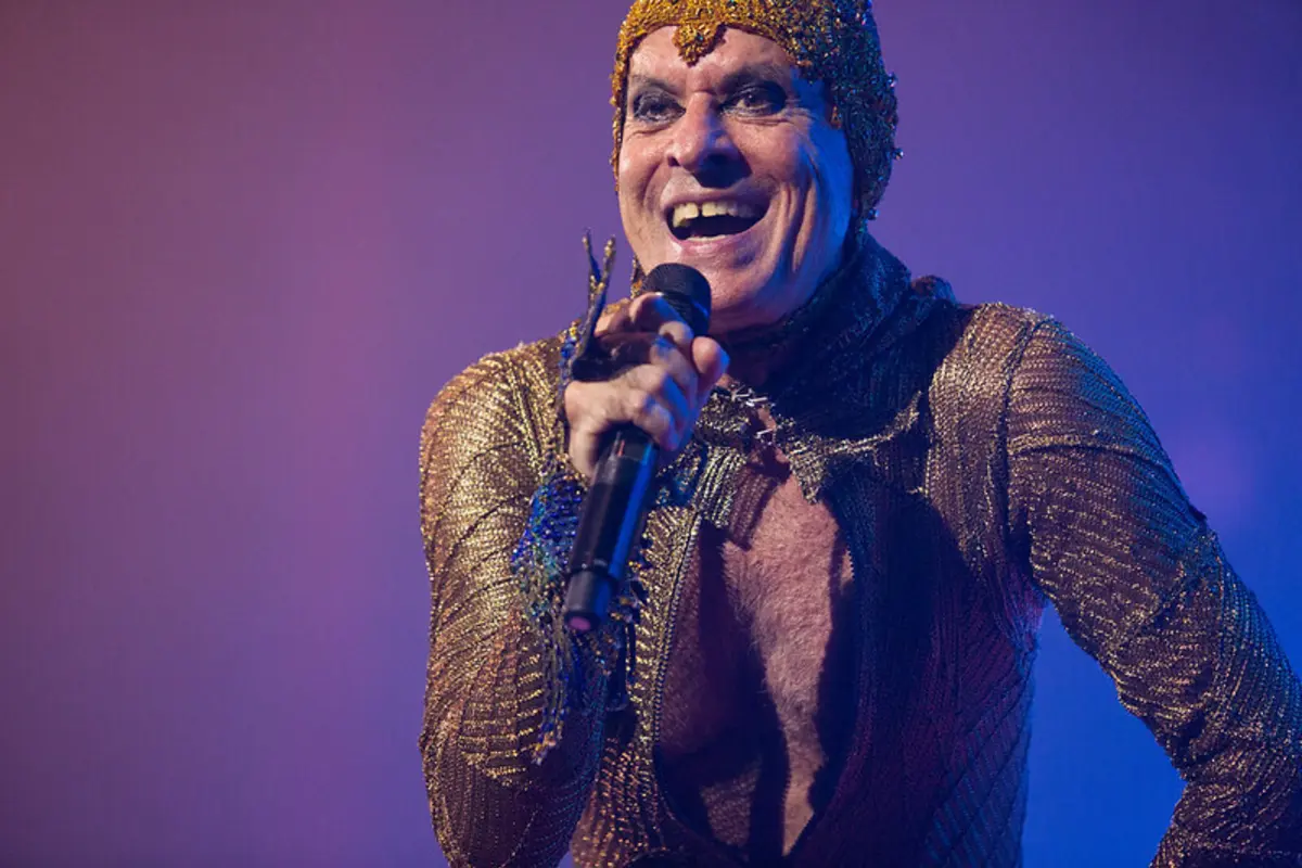 Ney Matogrosso: “Sim, o meu público é maravilhoso, acarinha-me, permite-me tudo!”