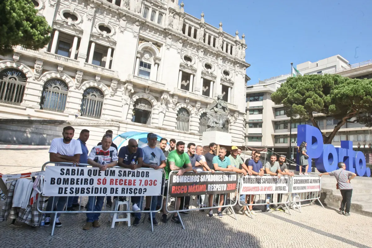 Bombeiros prometem manter vigília até ao dia 2 de outubro ou até serem ouvidos pelo Governo