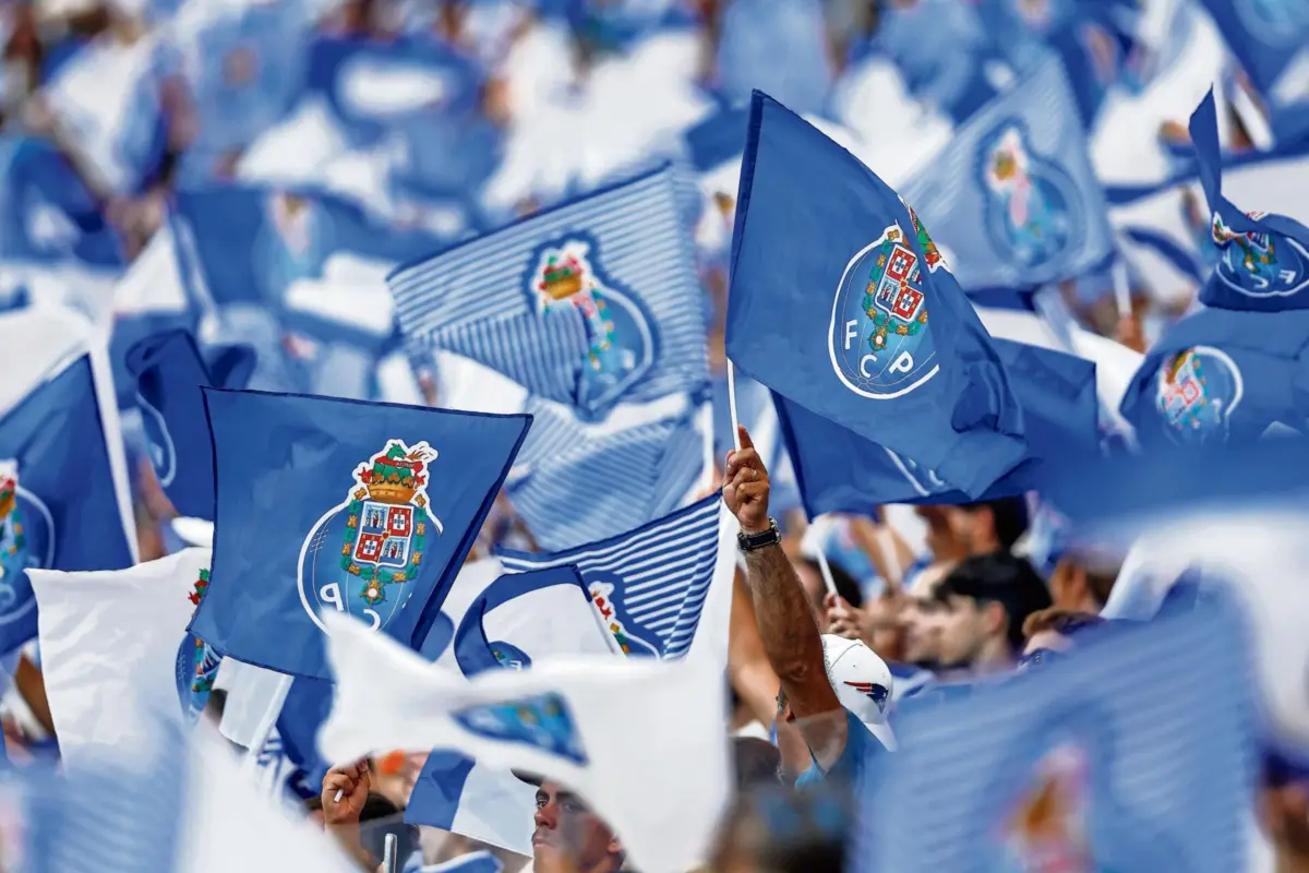 Imagem de contexto do artigo F. C. Porto multado por "speaker" entoar incentivos aos adeptos