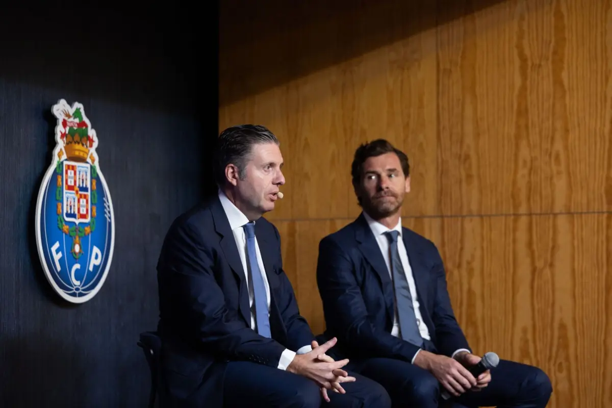 Pereira da Costa, administrador financeiro da SAD, e André Villas-Boas