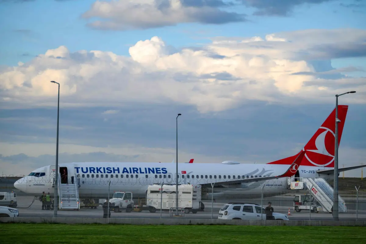 Turkish Airlines junta-se a mais seis companhias e suspende voos para a Venezuela