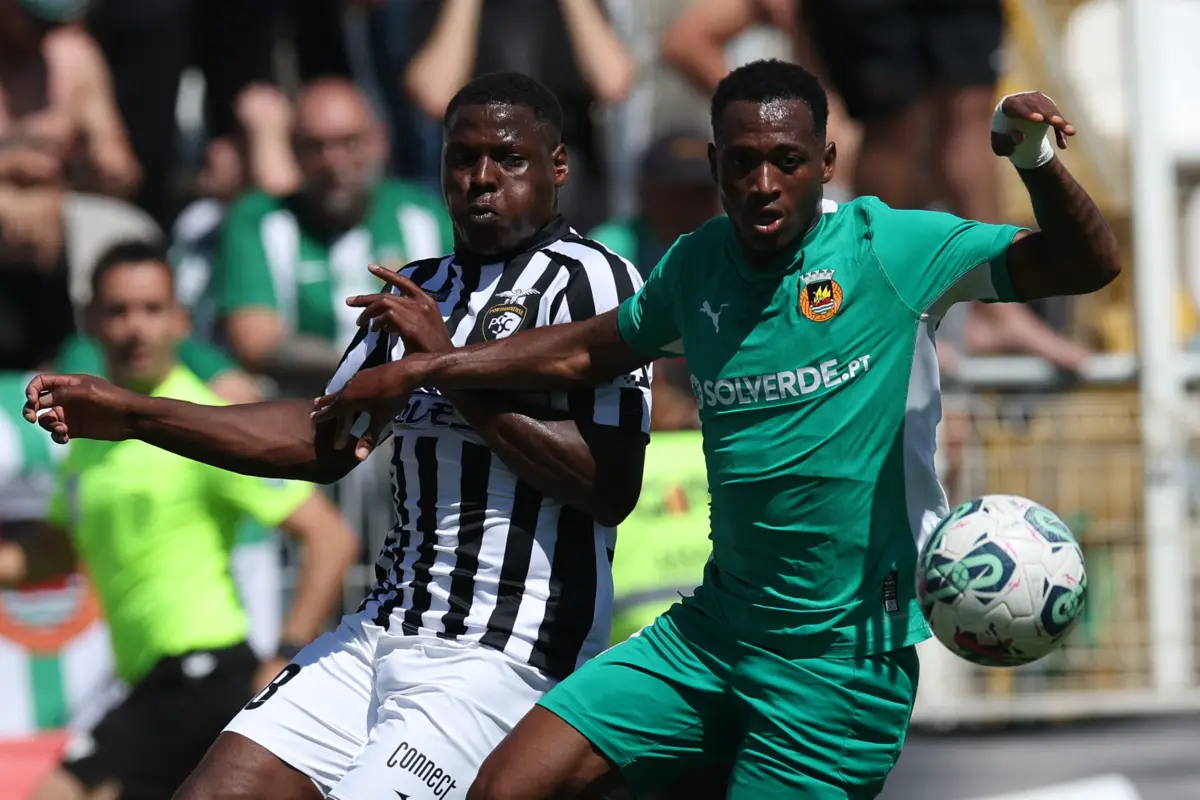 Portimonense e Rio Ave empataram 2-2