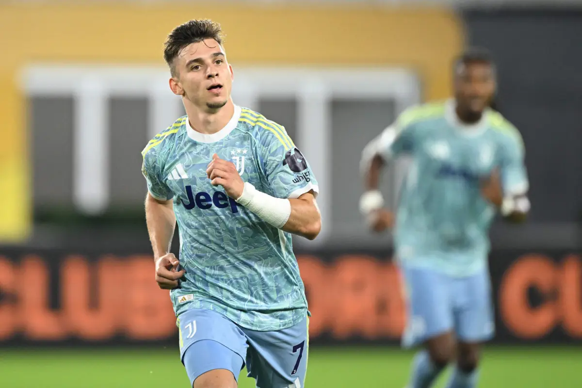 Francisco Conceição em ação pela Juventus na época passada