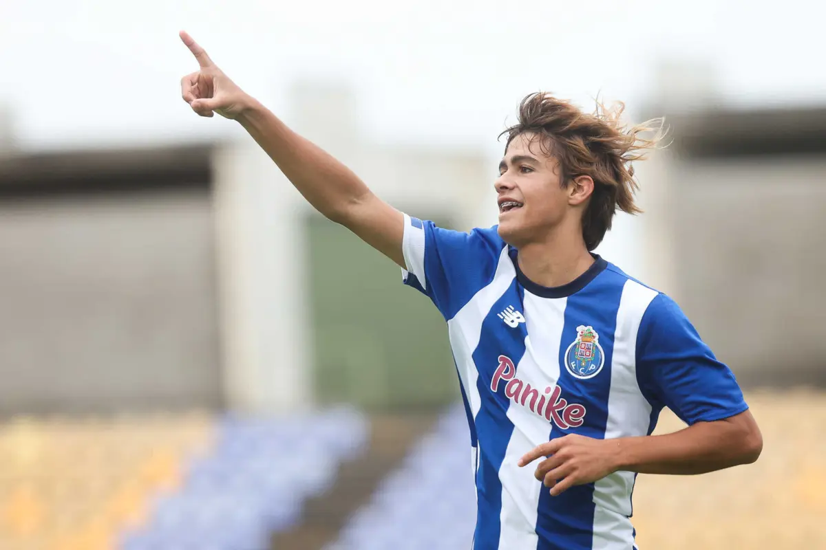 Rodrigo Mora marcou dois golos na Alemanha