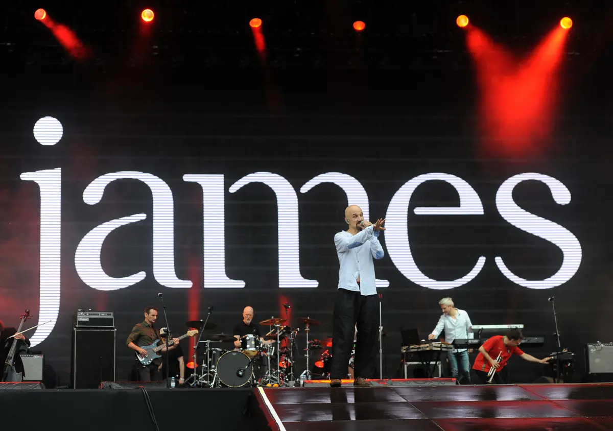 Banda oriunda de Manchester cultiva uma relação especial com o público português há mais de três décadas