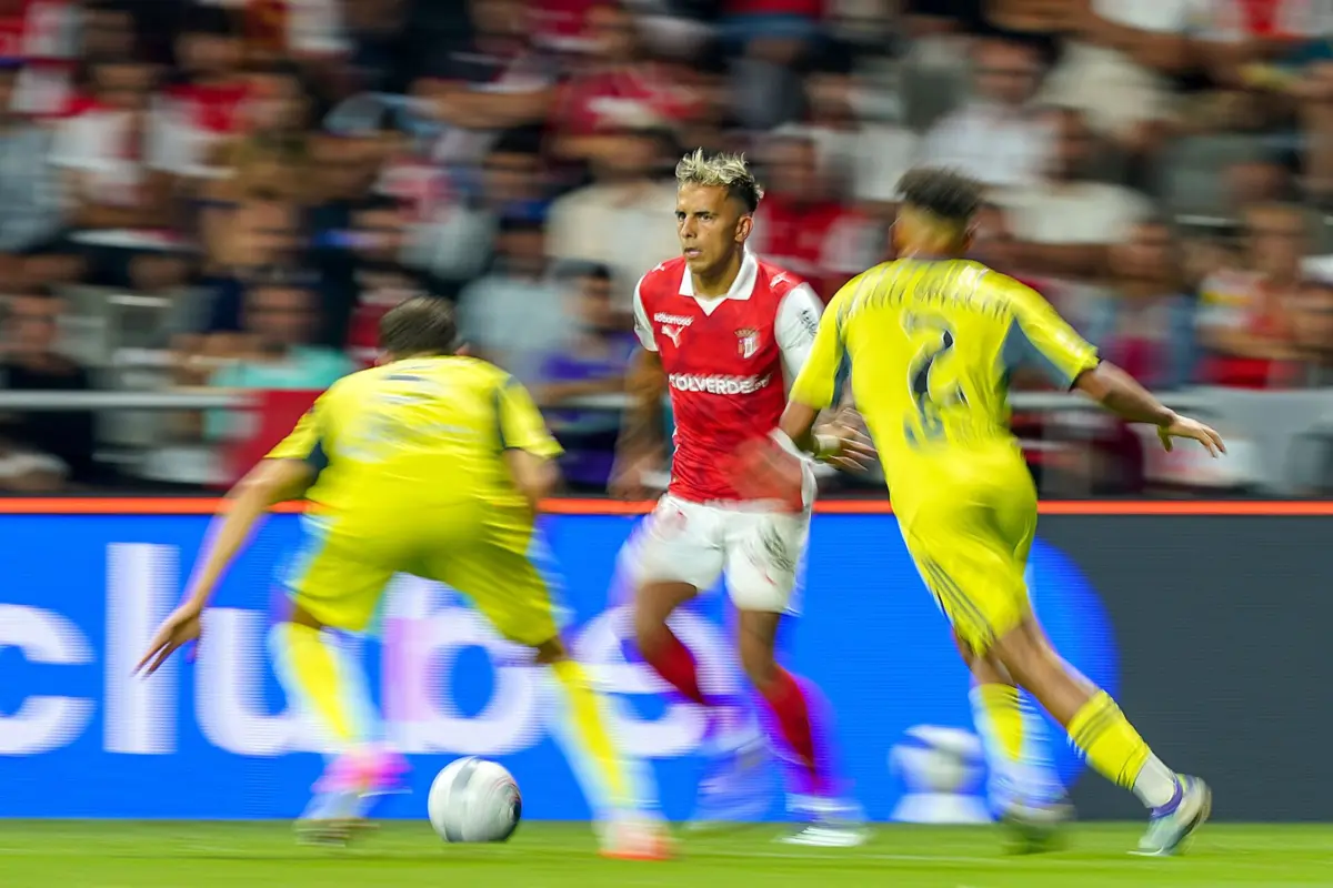 Salazar marcou o primeiro do duelo com o AVS