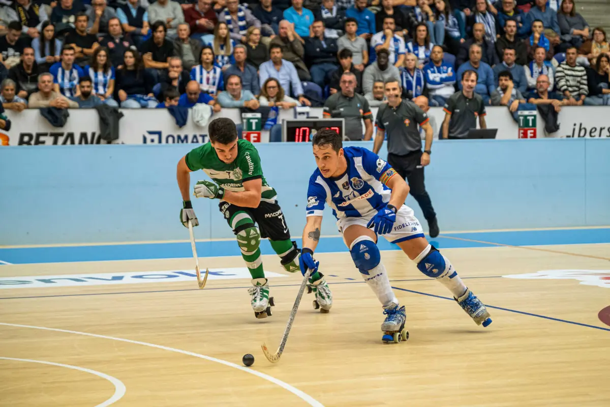 F. C. Porto e Sporting, os últimos clubes portugueses a sagrarem-se campeões europeus, defrontam-se na primeira meia-final da Final 4
