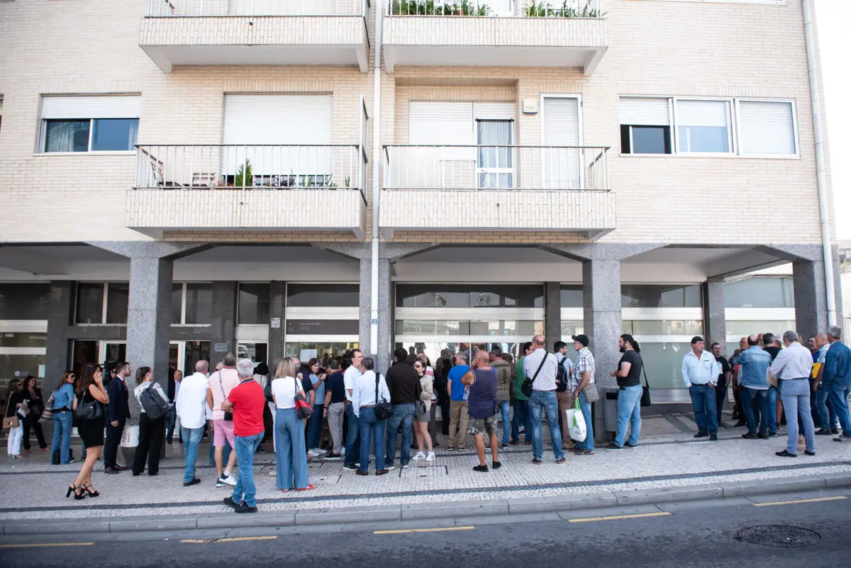 Na semana passada houve uma reunião com a juíza encarregue do processo de insolvência que está a decorrer no Tribunal do Comércio de Vila Nova de Gaia e foi apresentada uma proposta
