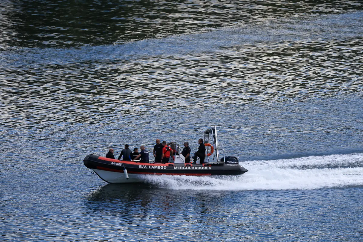 Buscas pelos militares no rio Douro