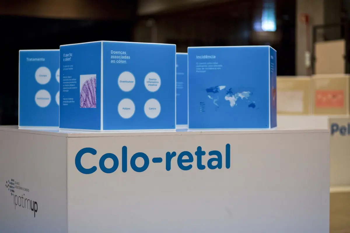 Imagem de contexto do artigo Kit para o rastreio do cancro colorretal vai chegar pelo correio a todo o país