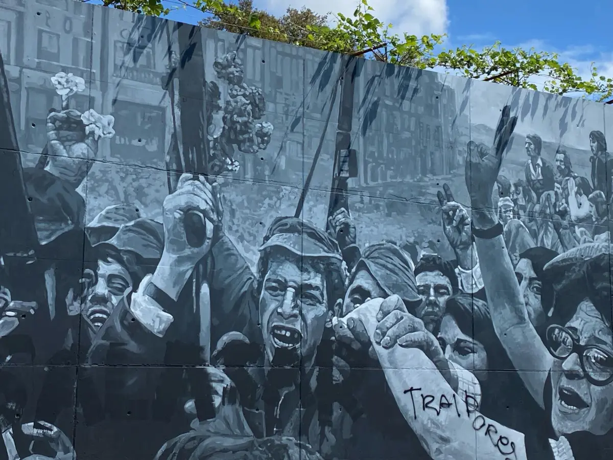 Mural alusivo ao 25 de Abril na Maia foi vandalizado