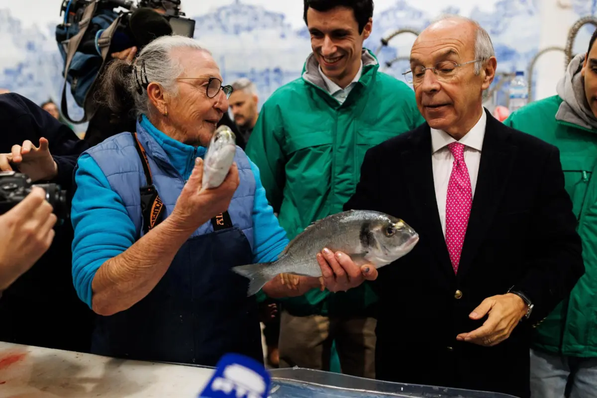 Candidato a Belém esteve no Mercado do Livramento