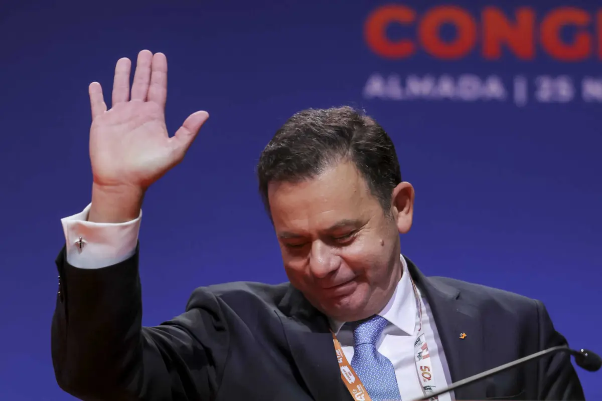 Imagem de contexto do artigo Montenegro promete uma reforma mínima de 820 euros