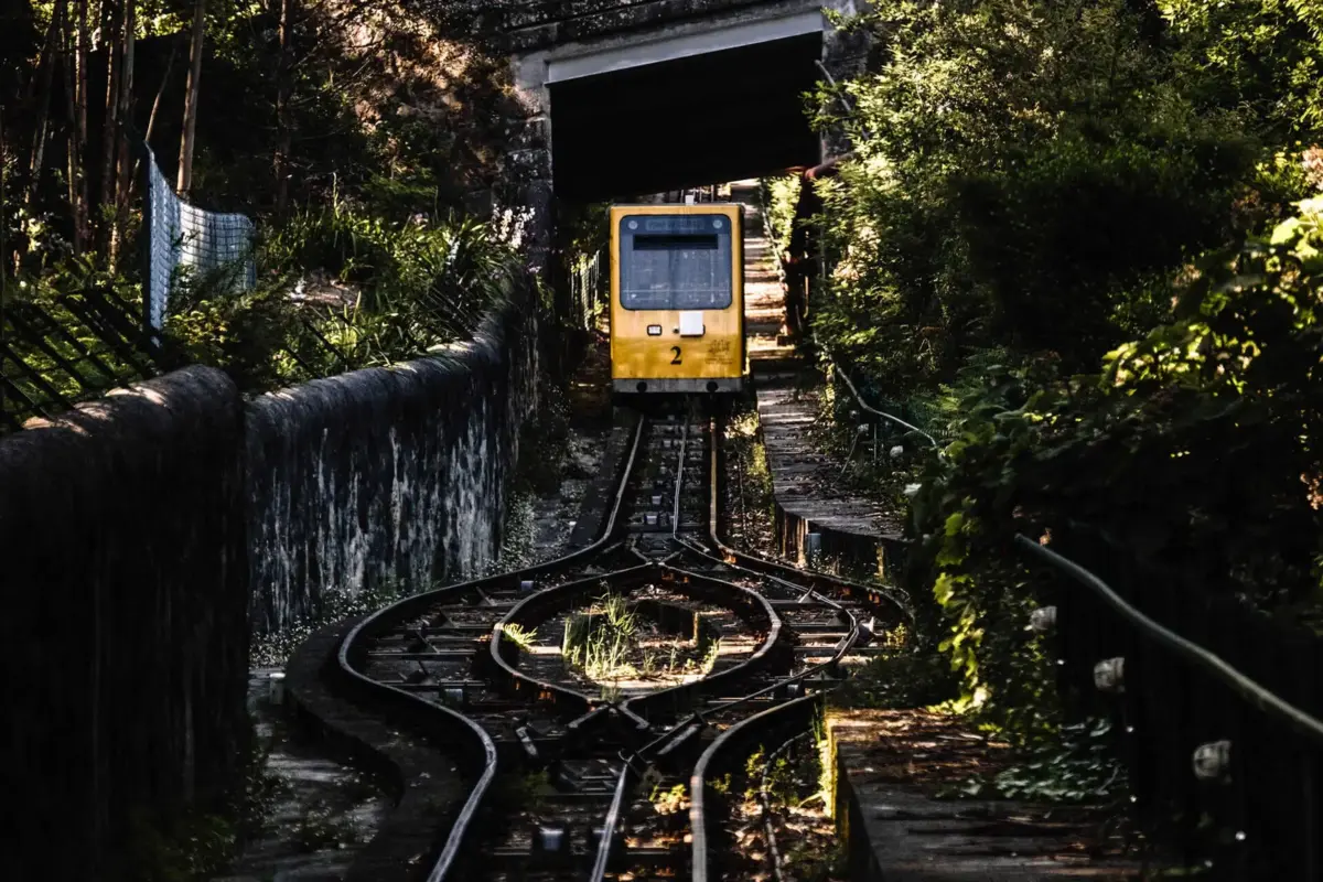 O funicular de Santa Luzia, em Viana do Castelo, tem 102 anos