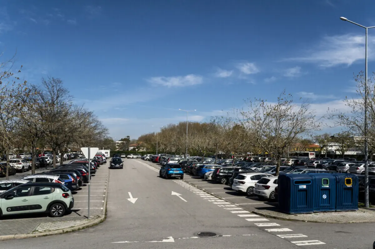 Terreno junto ao hospital e universidade vai a hasta pública por 2,4 milhões de euros