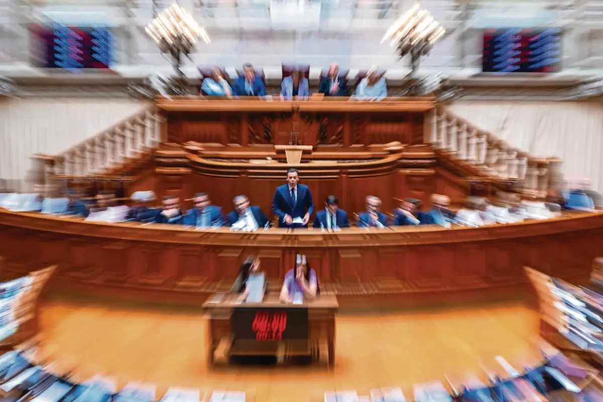 Hemiciclo tem três dezenas de candidatos que não foram eleitos