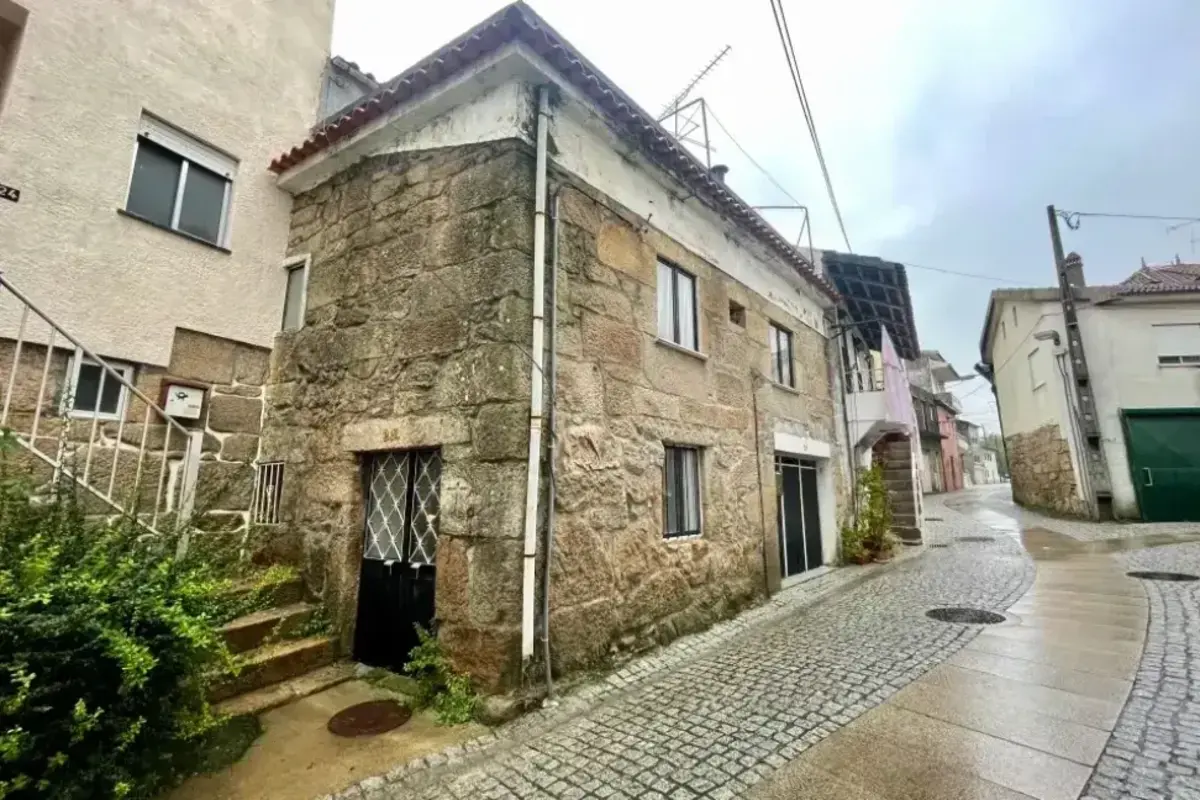Casa onde aconteceu o crime, em Santiago, Viseu