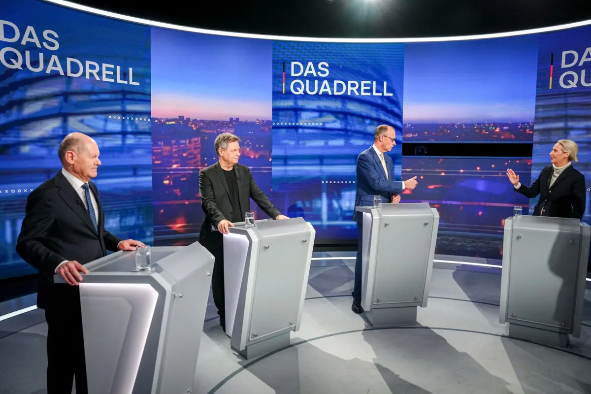 Debate entre os candidatos no dia 16 de fevereiro, em Berlim