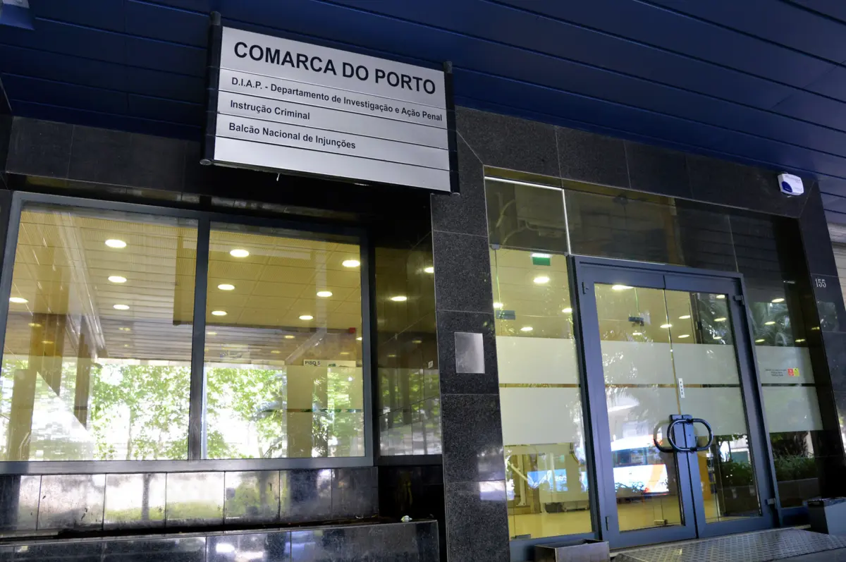 Imagem de contexto do artigo Falsificavam sapatilhas de marca em Felgueiras e Guimarães