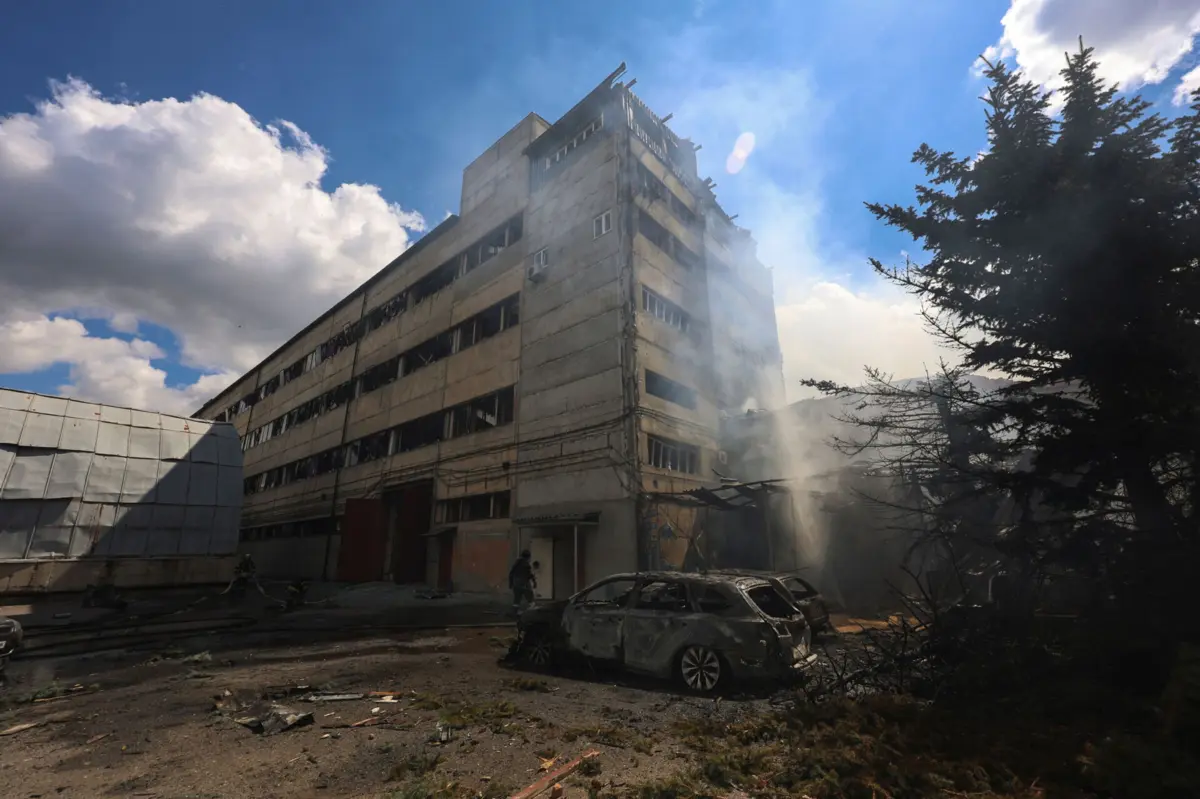 Imagem de contexto do artigo Cinco mortos em ataques russos na Ucrânia. Kiev retira famílias com crianças