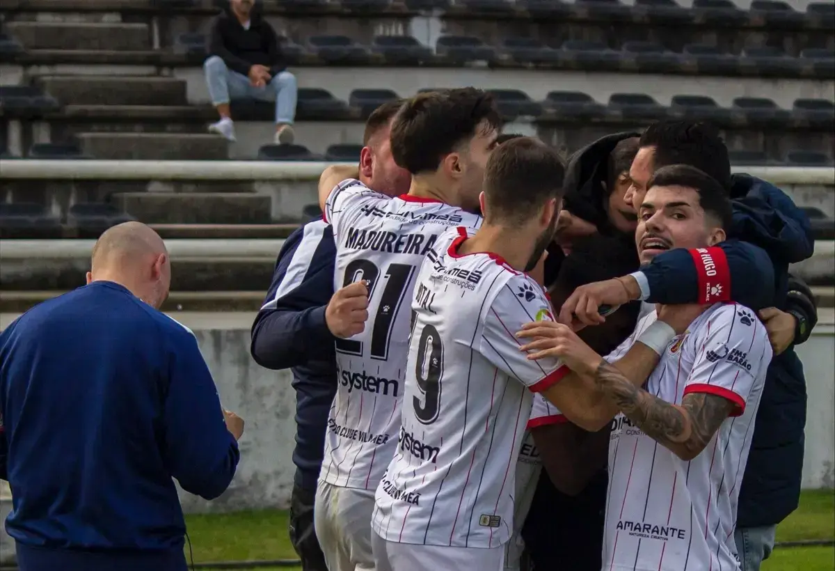 Leões da Vila em grande forma