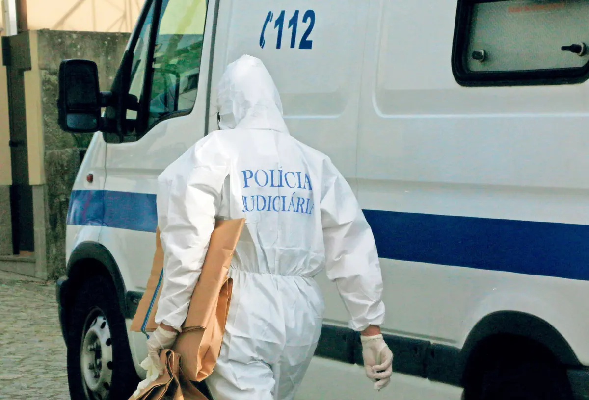 A descoberta por populares de um saco com parte de um corpo, a 2 de maio, alertou a Polícia Judiciária, que começou a investigar